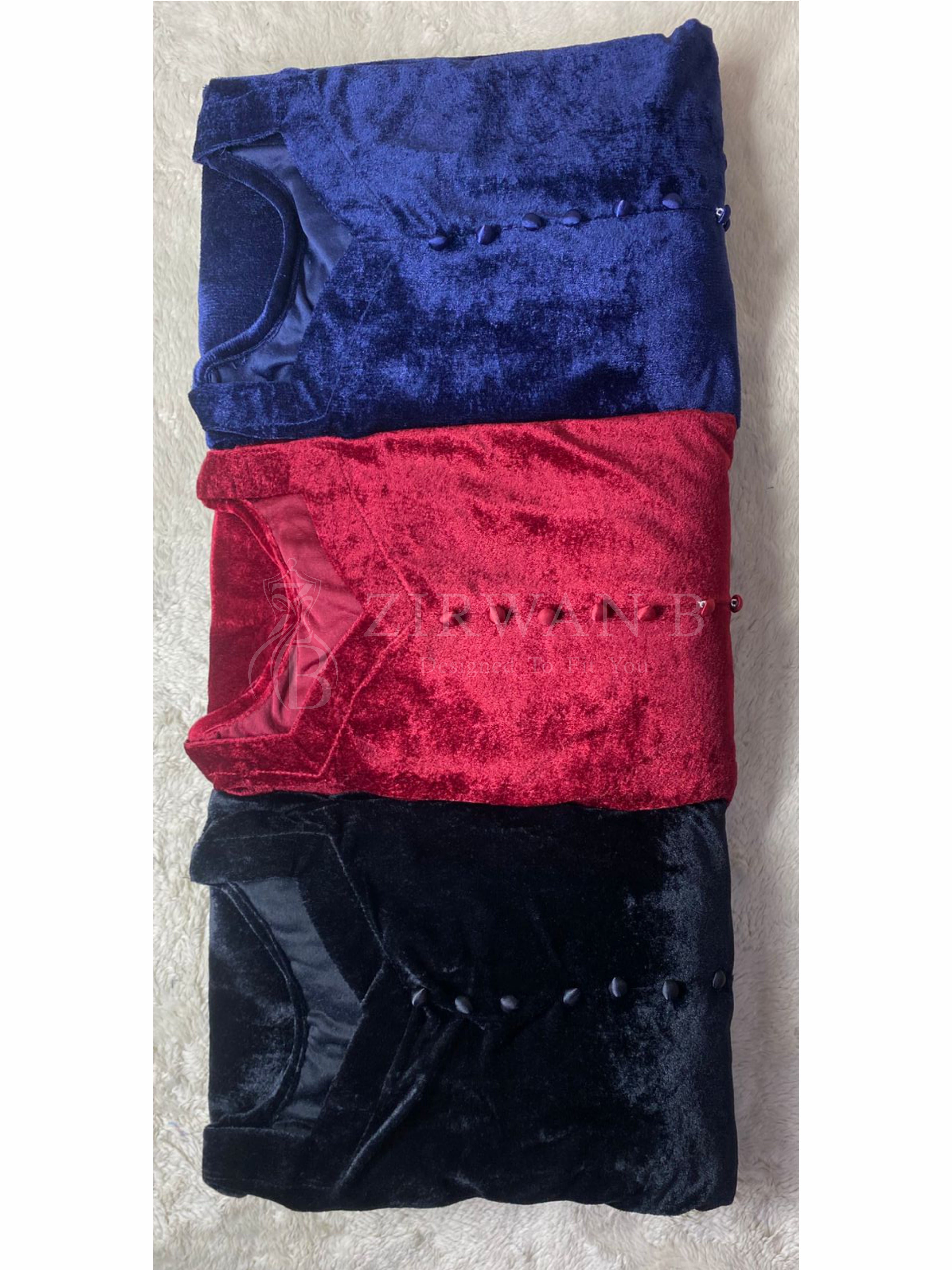 Vintage-Inspired Velvet Sweetheart Maxi Dress